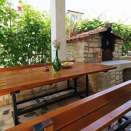 Pifar Apartment