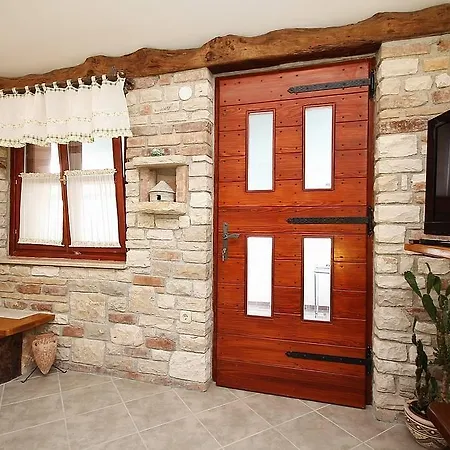 Pifar Apartman