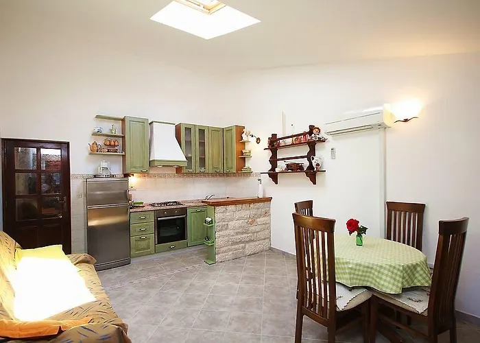 Pifar Apartament *